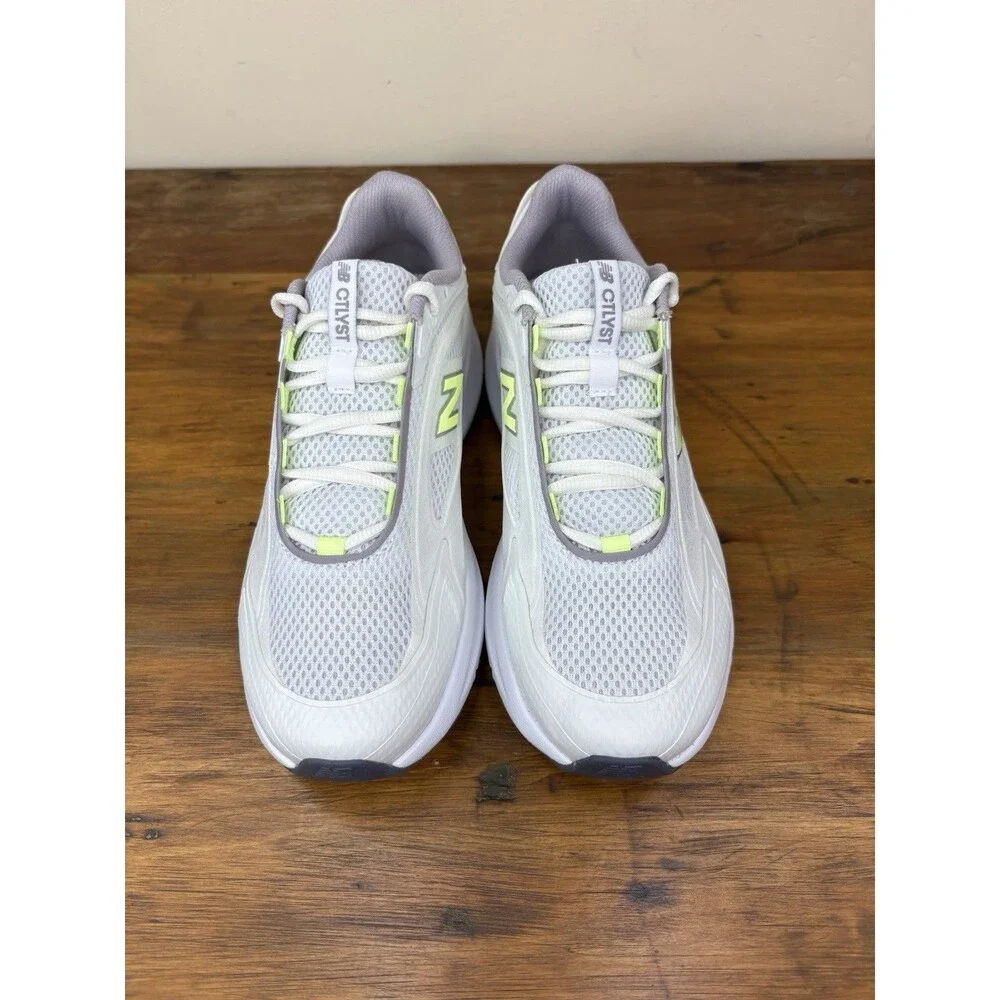 New Balance CTLYST Women’s 8.5 Shoes Sea Salt Truffle White Training Gym Walking
